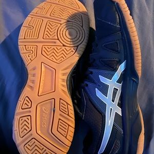 ASICS VOLLEYBALL SHOES